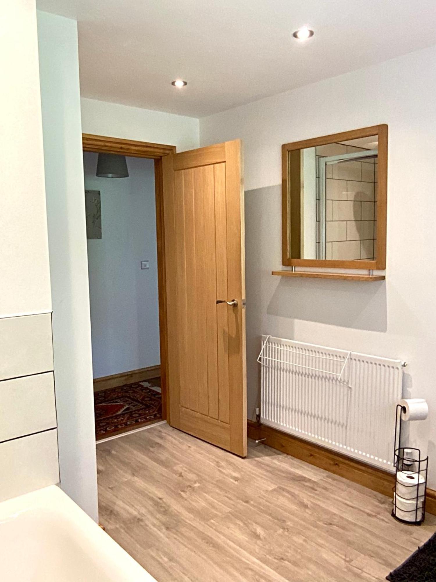3 Bedroom Bungalow In Llanrhaeadr Ym Oswestry Bagian luar foto